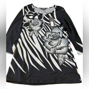 NWT Papa Vancouver Gorgeous Tunic Sweater - Size Small in Monochrome